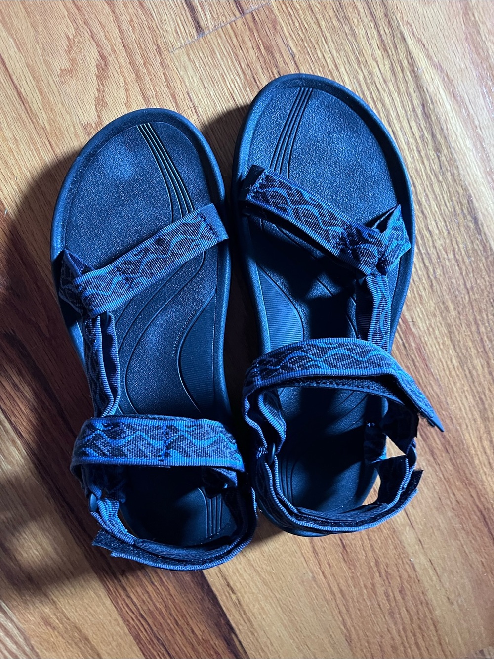 Teva Men’s Hurricane XLT2 Adjustable Velcro Sandals Size 12